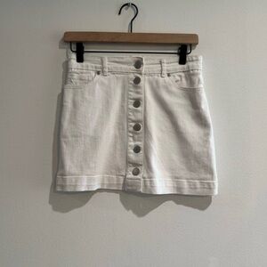 🌟 Forever 21 White Button-Front Denim Mini Skirt – Size Small